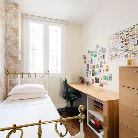 Chaussee De La Muette Apartment *